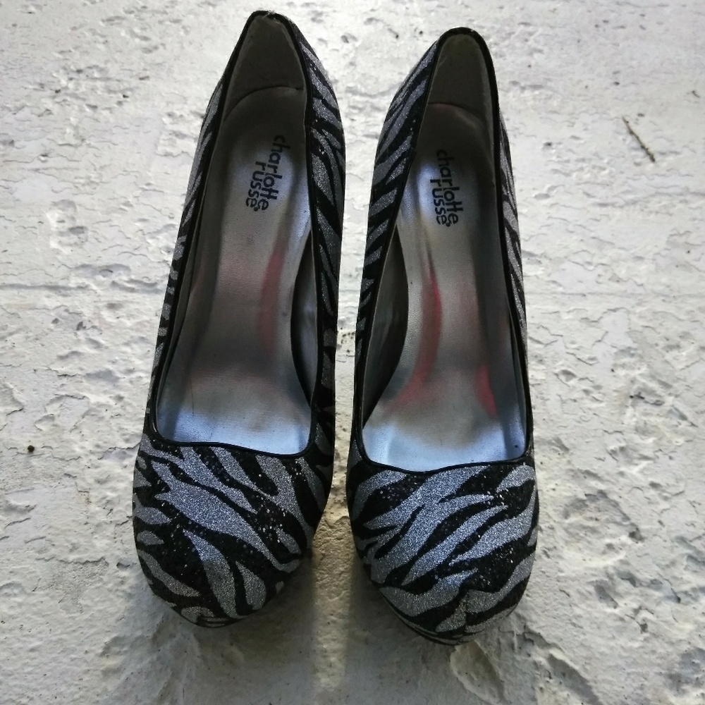 Heels - Picture 4 of 6